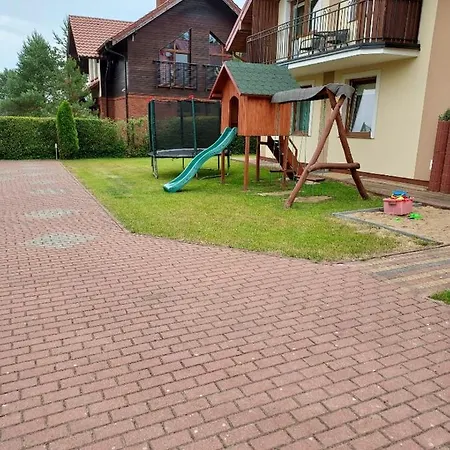 Bialogora Pokoje ホームステイ *